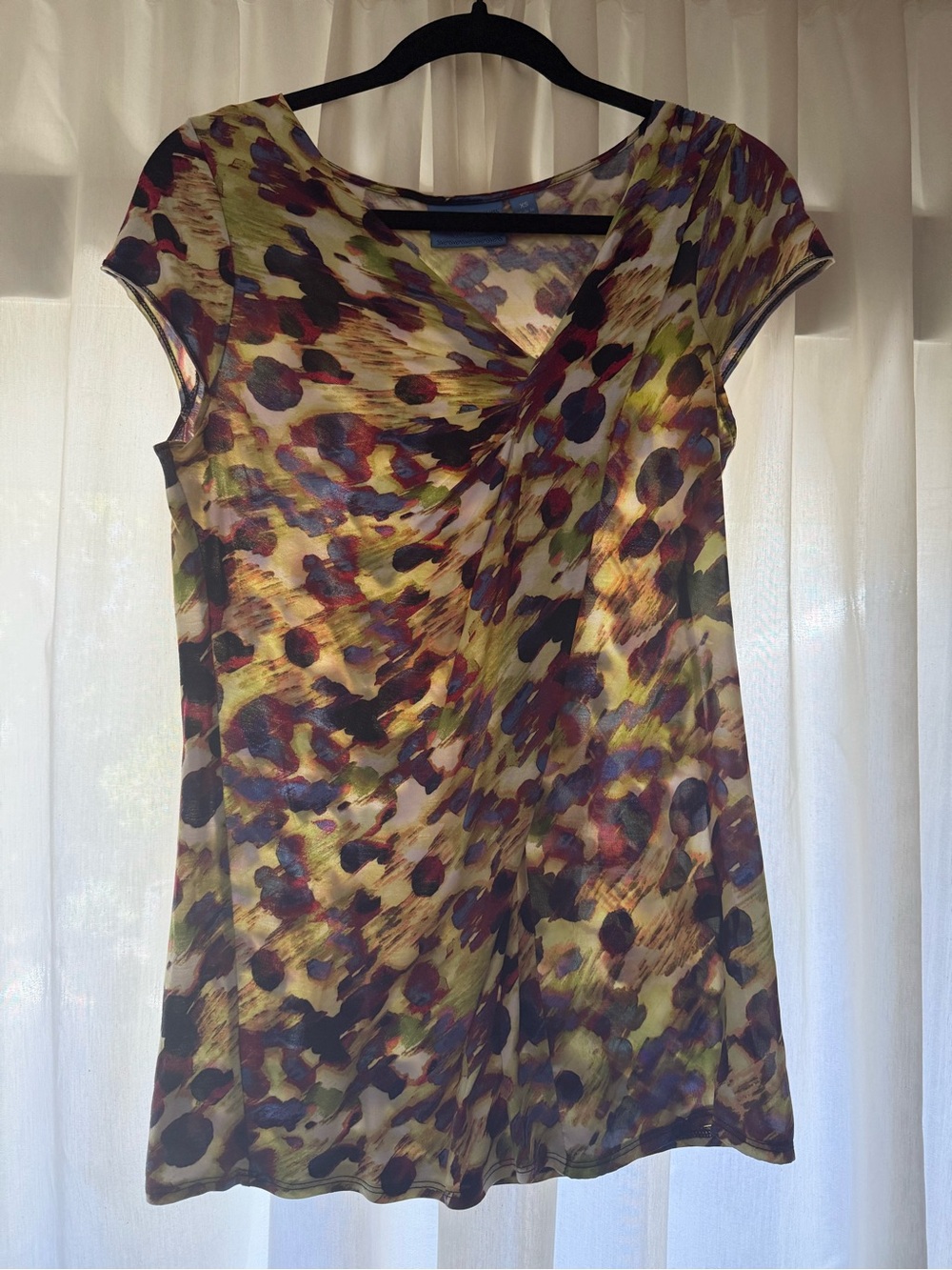 Women's Top- watercolor design- Vera Wang -